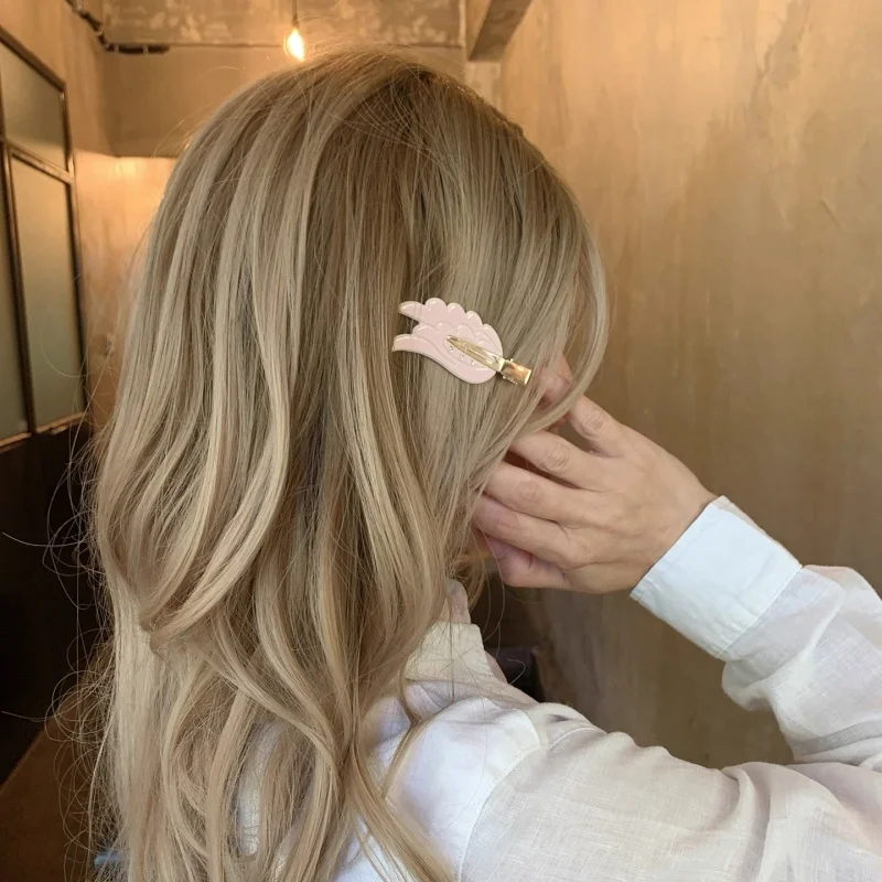 Y2K Cute Wing Hair Clips Invisible Side Bang Clip Hairpin for Women Kawaii Hair Accessories for Women Girls Headwear Party Gifts
