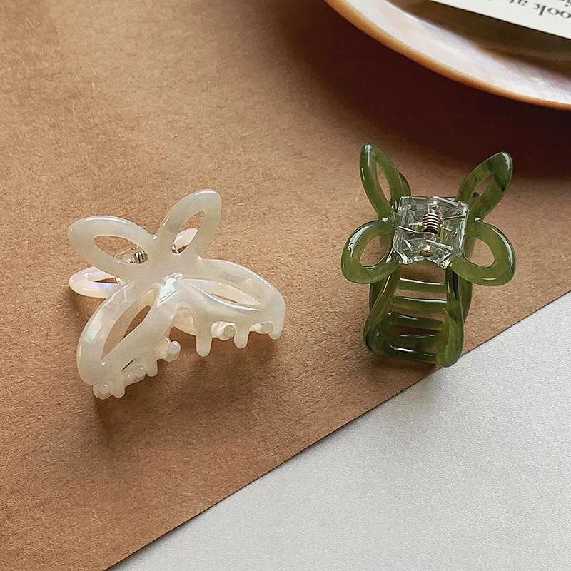 New Butterfly Hair Clips Women Retro French Personality Jelly Hairpin Plastic Green Hair Claw Ladies Hairgrips Hair Accessories