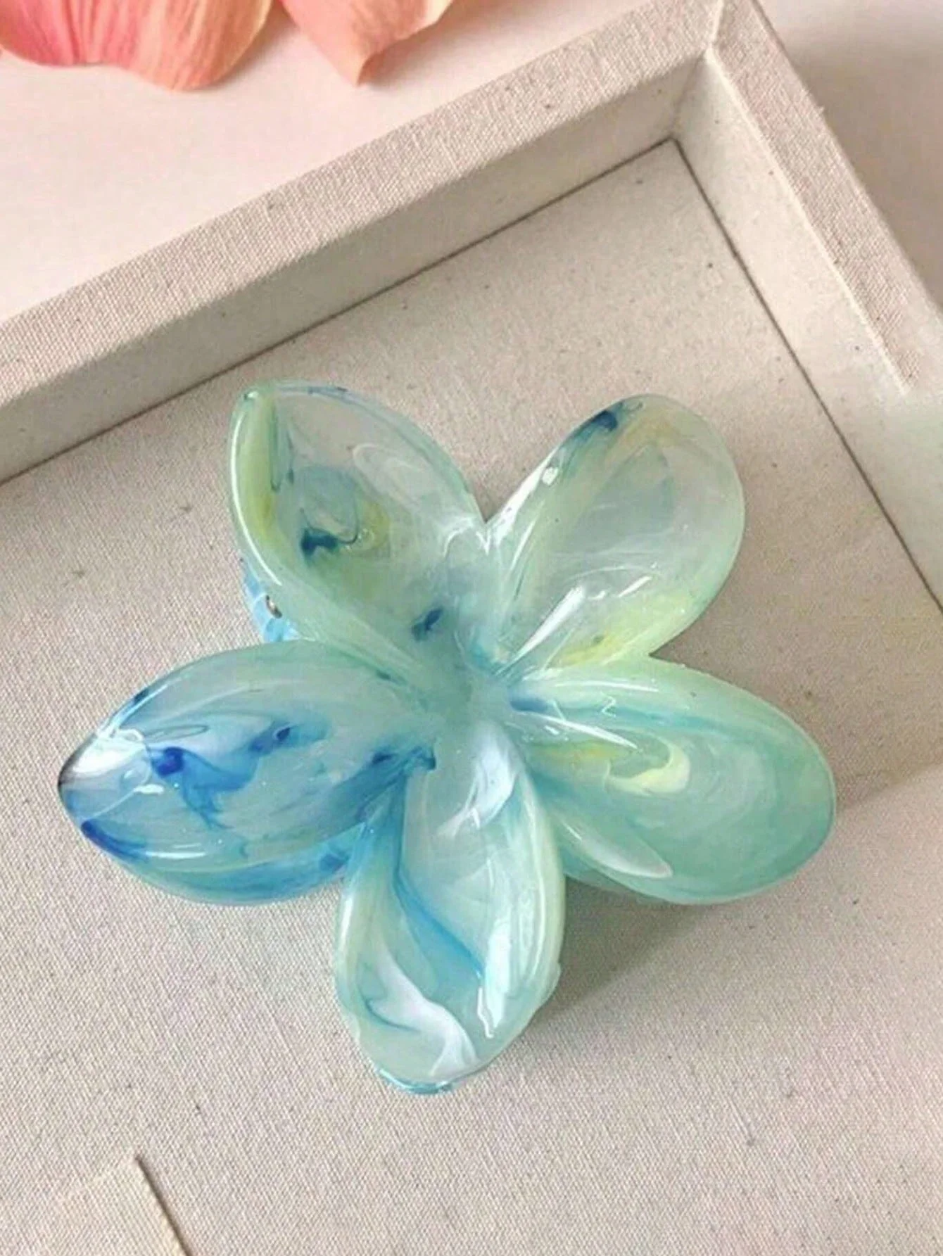 1/6Pcs 1.57in color random gradient egg flower grip clip Bauhinia flower hair clip high-end women's back of the head shark clip