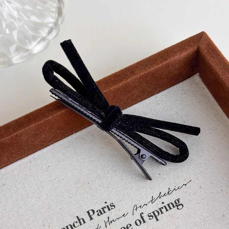 Fall/Winter New Arrivals: Korean Style Fashion Sweet Colorful Velvet 3D Bow Hair Clips, Straight Clips, Duckbill Clips