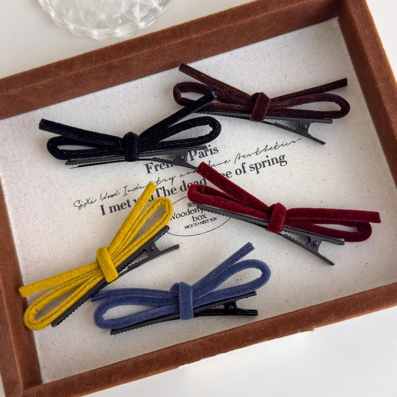 Fall/Winter New Arrivals: Korean Style Fashion Sweet Colorful Velvet 3D Bow Hair Clips, Straight Clips, Duckbill Clips