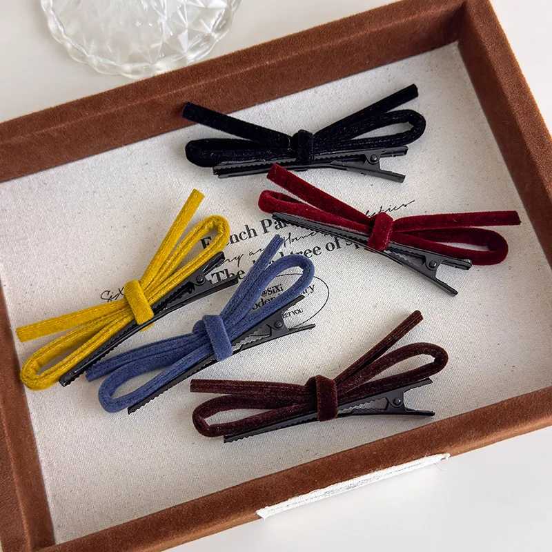 Fall/Winter New Arrivals: Korean Style Fashion Sweet Colorful Velvet 3D Bow Hair Clips, Straight Clips, Duckbill Clips