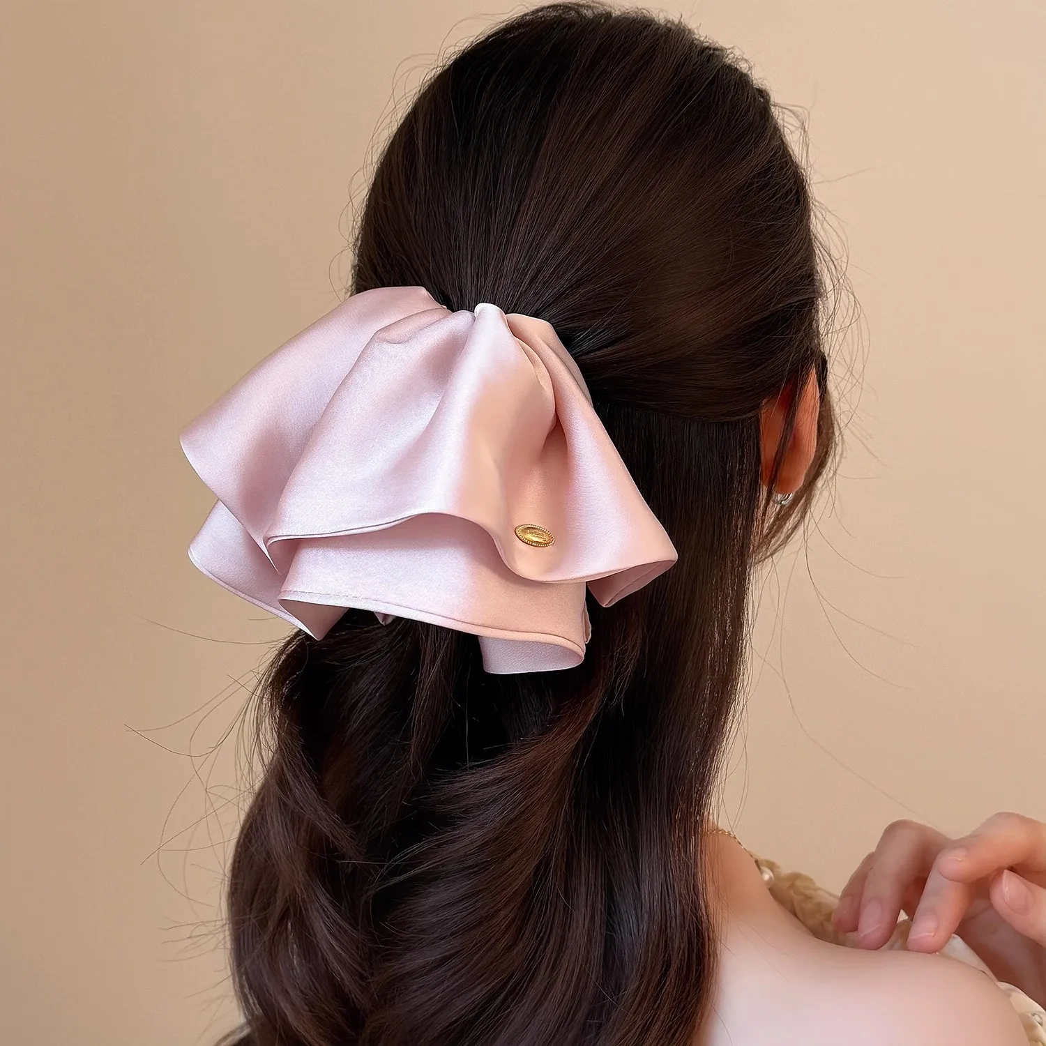 Satin Large Bow 4CM Hair Claw Clips Ponytail Holder Women Girls Hair Barrettes Clamps Hairpins Hair Accessories Fashion