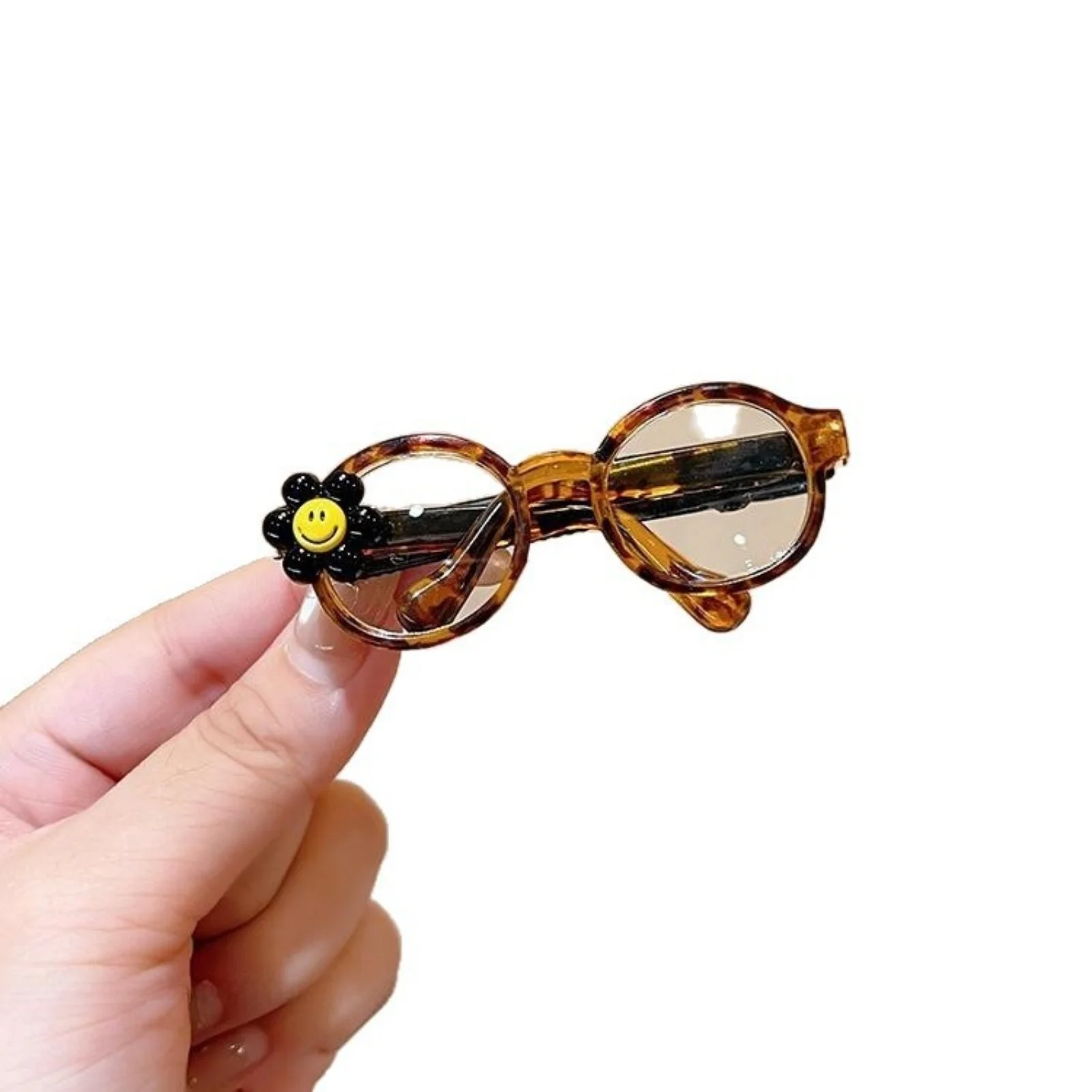 1PC Cute Mini Glasses Hair Clips with Smile Face, Trendy Hair Accessories for Women, Unique Hair Decor