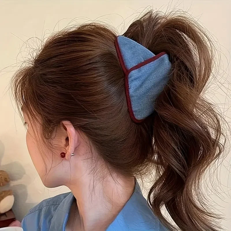 Single Vintage Hair Clip Bow Retro Elegant Hair Accessory for Ponytails & Updos, No-Slip Hair Claw Clip for Women