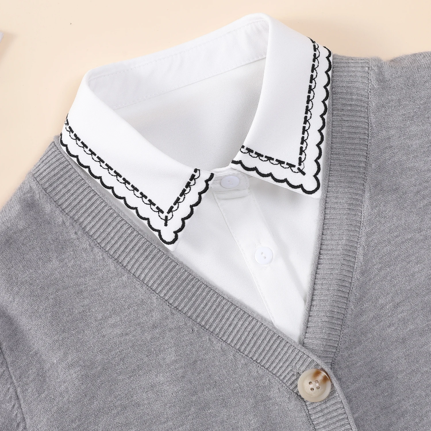 1 Piece of Decorative Fake Collar for Women, Versatile Fake Collar, Exquisite Shirt Fake Collar, Base Layer with Embroidery, Sui