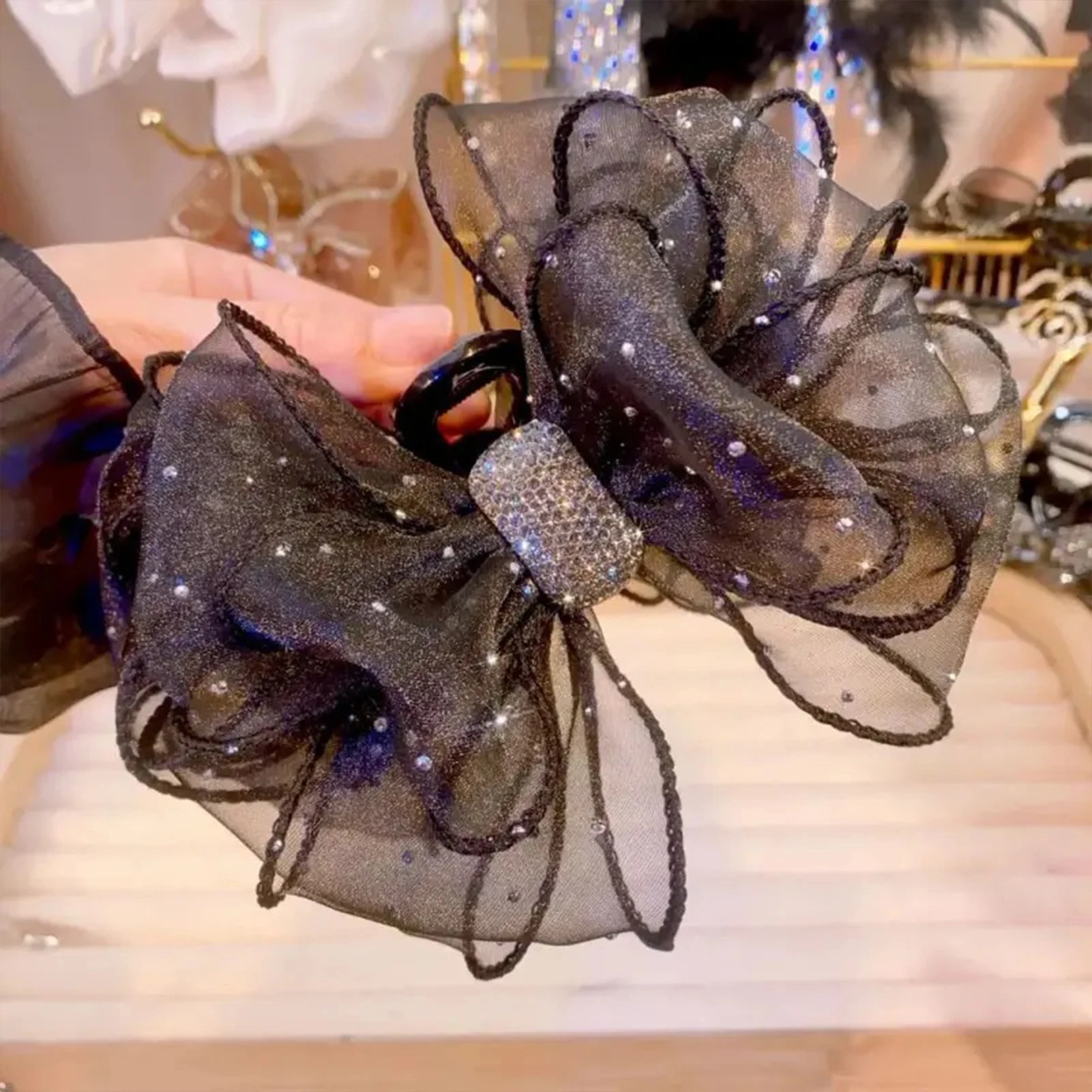 Trendy Gauze Hair Claw Korean Style Diamond Bow Shark Gripper For Women Elegant Gentle Hair Clip Girls Trendy Hair Accessories