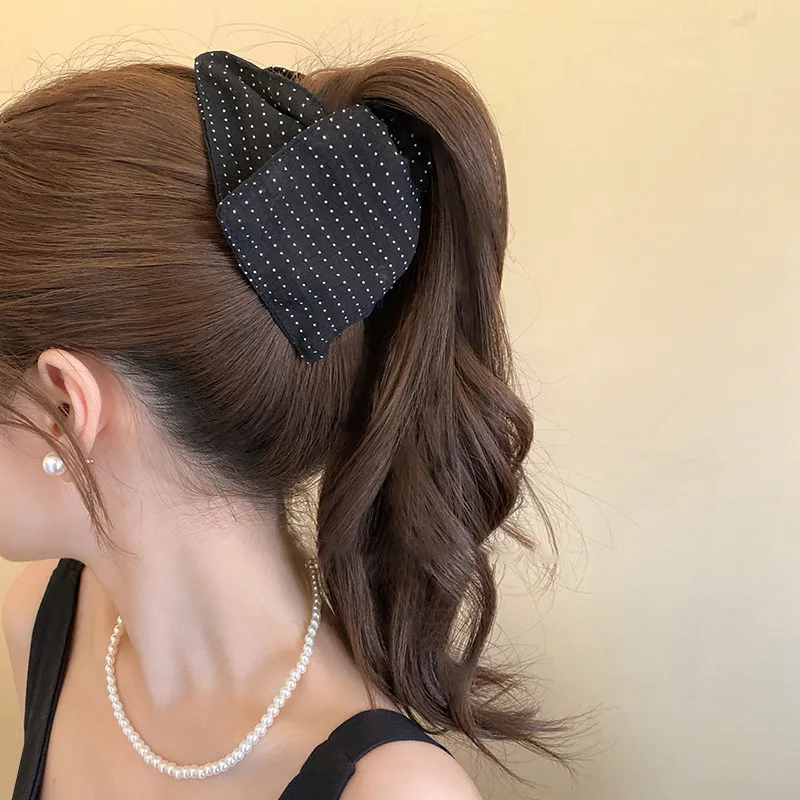 Fabric Polka Dot Triangle Shark Clip Elegant Temperament High Ponytail Clip Fashionable Women's Hair Grabbing Hair Accessories
