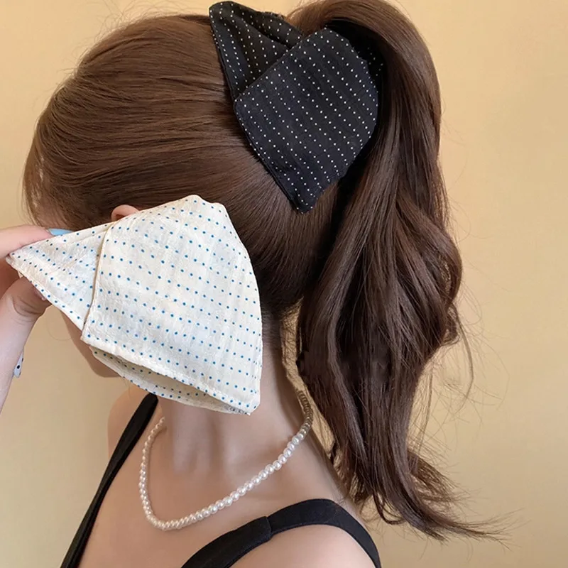 Fabric Polka Dot Triangle Shark Clip Elegant Temperament High Ponytail Clip Fashionable Women's Hair Grabbing Hair Accessories