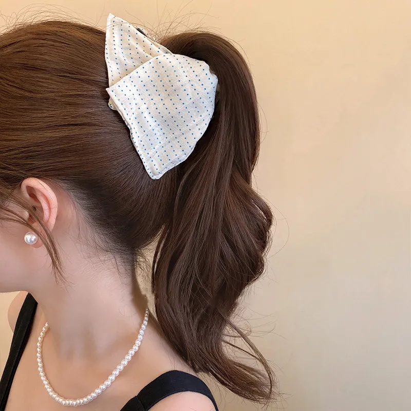 Fabric Polka Dot Triangle Shark Clip Elegant Temperament High Ponytail Clip Fashionable Women's Hair Grabbing Hair Accessories