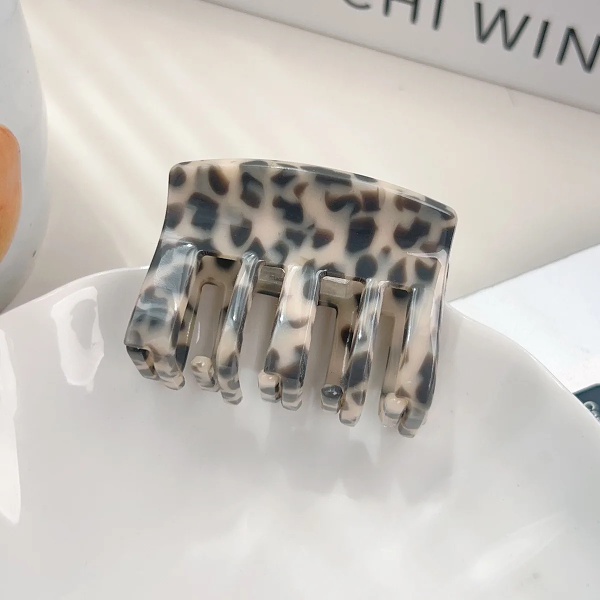 5CM Small Square Hair Claw 13 Colors Eco-friendly Acetate Claw Clips Retro Trendy Hair Clips for Women Girls Hair Accessories
