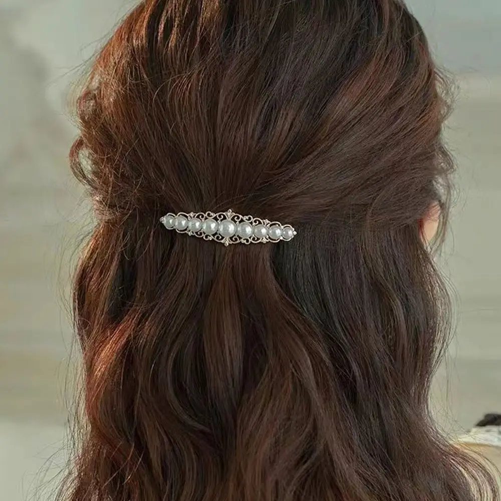 White Moonlight Elegant French Spring Clip Vintage Exquisite Half-Tied Hair Clip Small Horizontal Hairpin Clip Hair Accessories