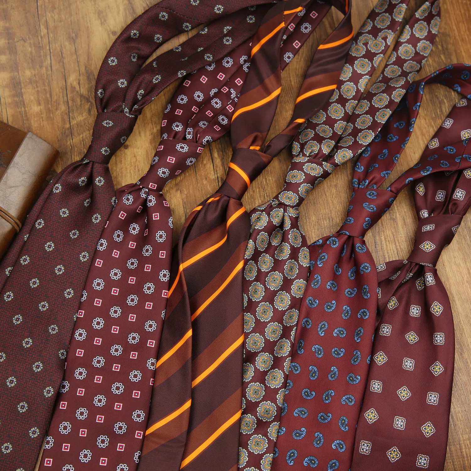 2026 Artistic Trendy Business Casual Floral Printed Neckties Oversized 9cm Width Luxury Striped Silky Neck Ties For Men Cravat