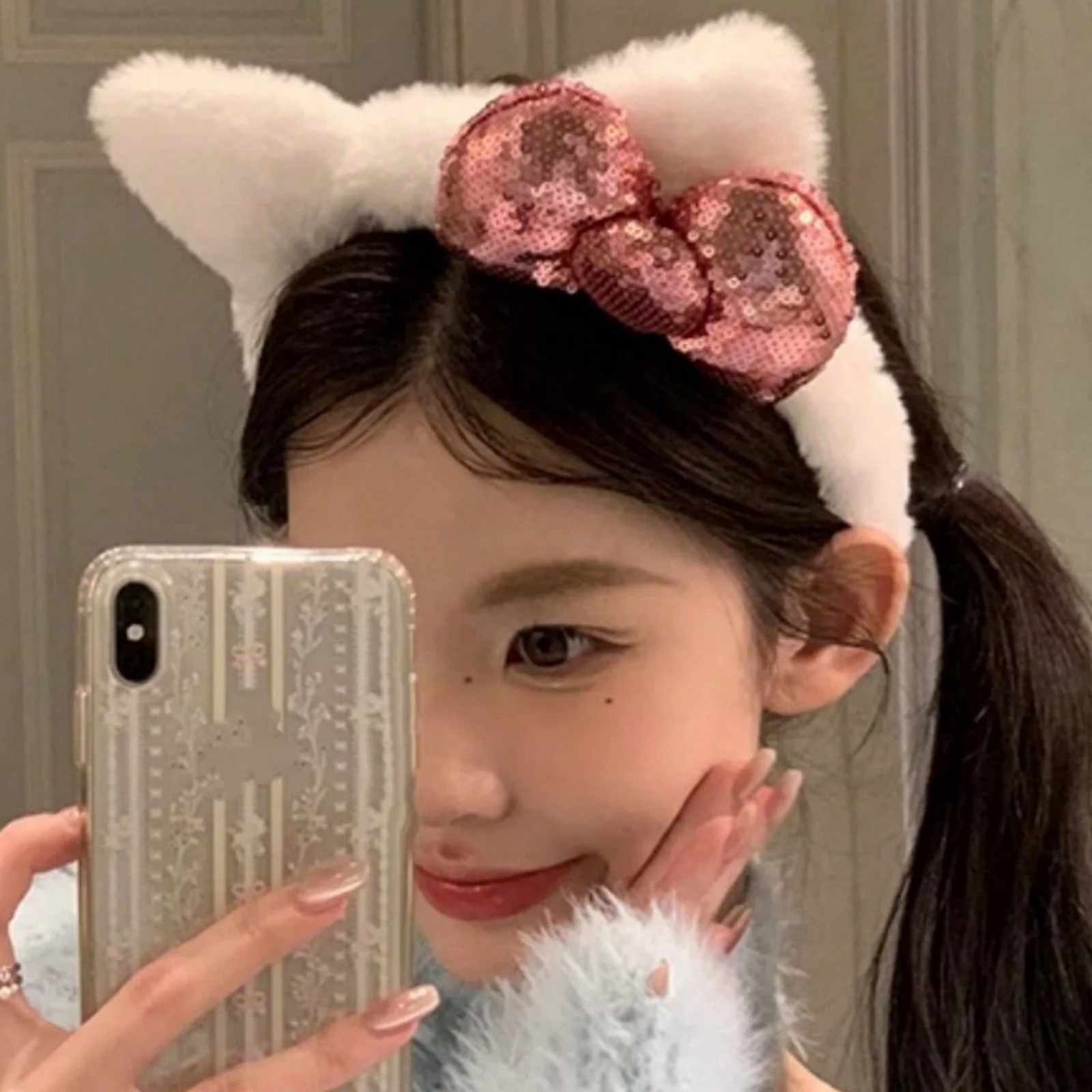 1PC Cat Ear Plush Hair Band, Casual Photo Hair Accessory, Hair Band with Bowknot, Polyester Material, Suitable for Winter (Fit F