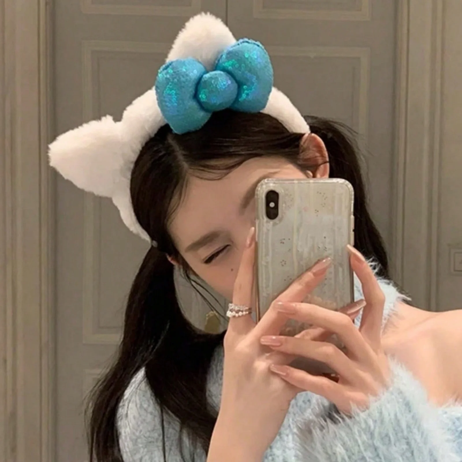 1PC Cat Ear Plush Hair Band, Casual Photo Hair Accessory, Hair Band with Bowknot, Polyester Material, Suitable for Winter (Fit F