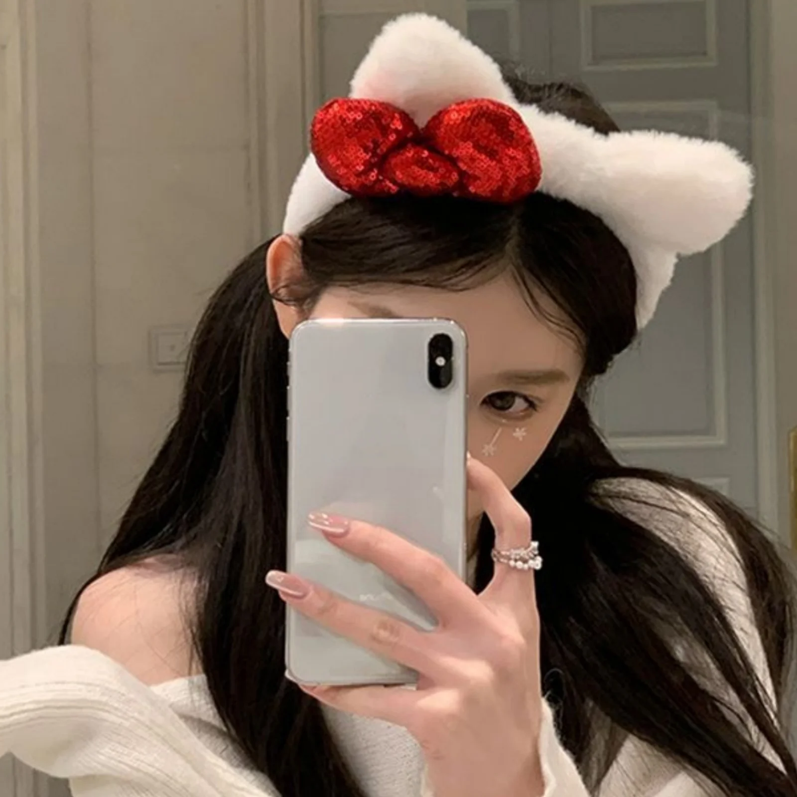 1PC Cat Ear Plush Hair Band, Casual Photo Hair Accessory, Hair Band with Bowknot, Polyester Material, Suitable for Winter (Fit F
