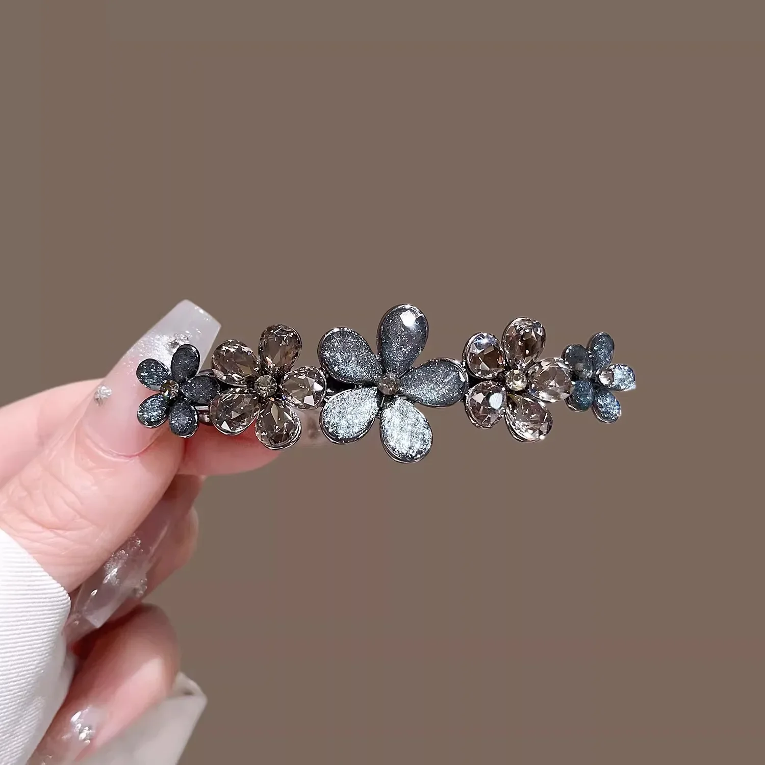 Elegant Crystal Flower Hairpin Spring Clip High-end Women's Back of Head Half-tied Hair Clip Girls Korean Style Hair Accessories