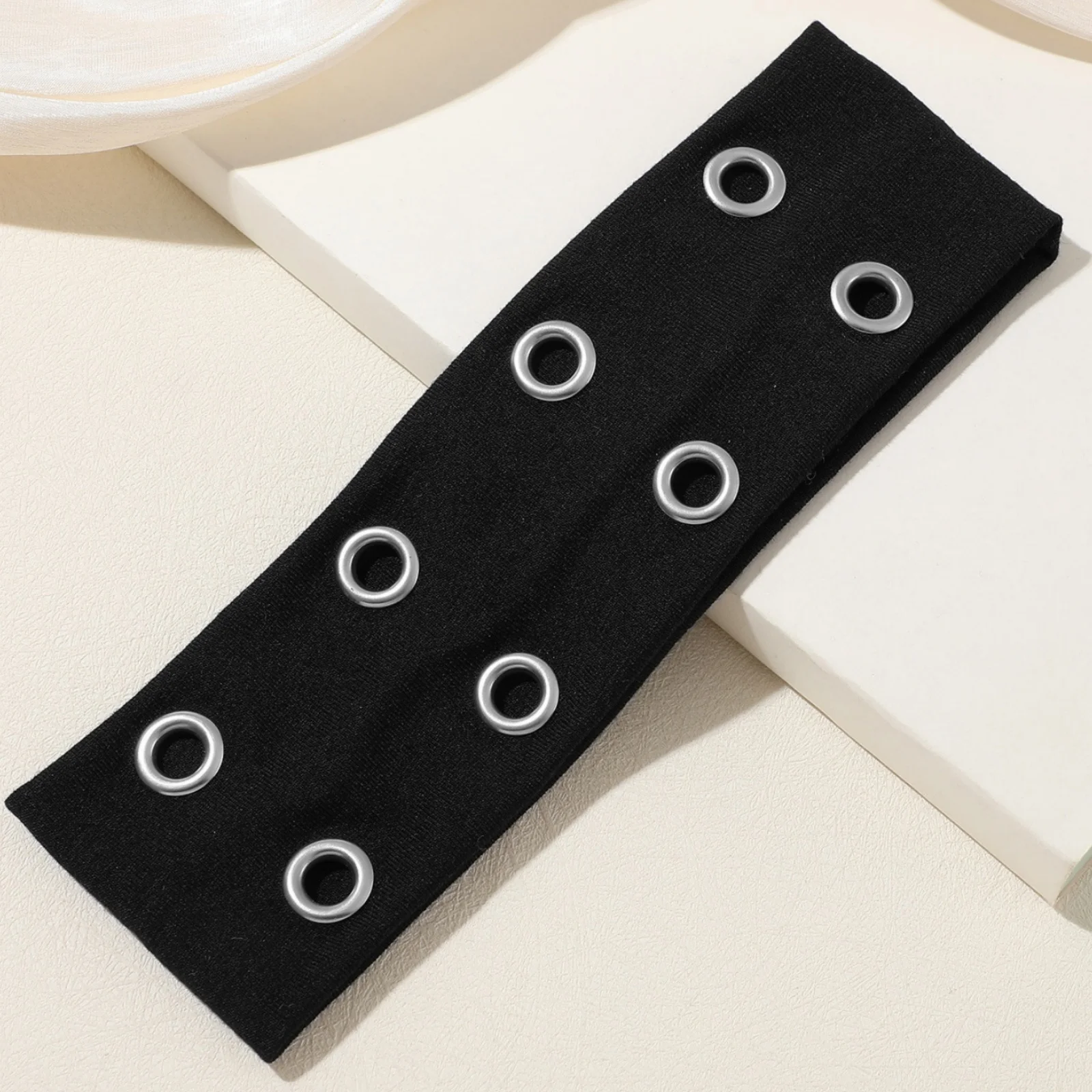 1PC Punk-Style Metal Hollow-Out Wide Headband, Suitable for Y2K Sweet Girl Styling, Daily Casual Wear and Outdoor Accessorizing,