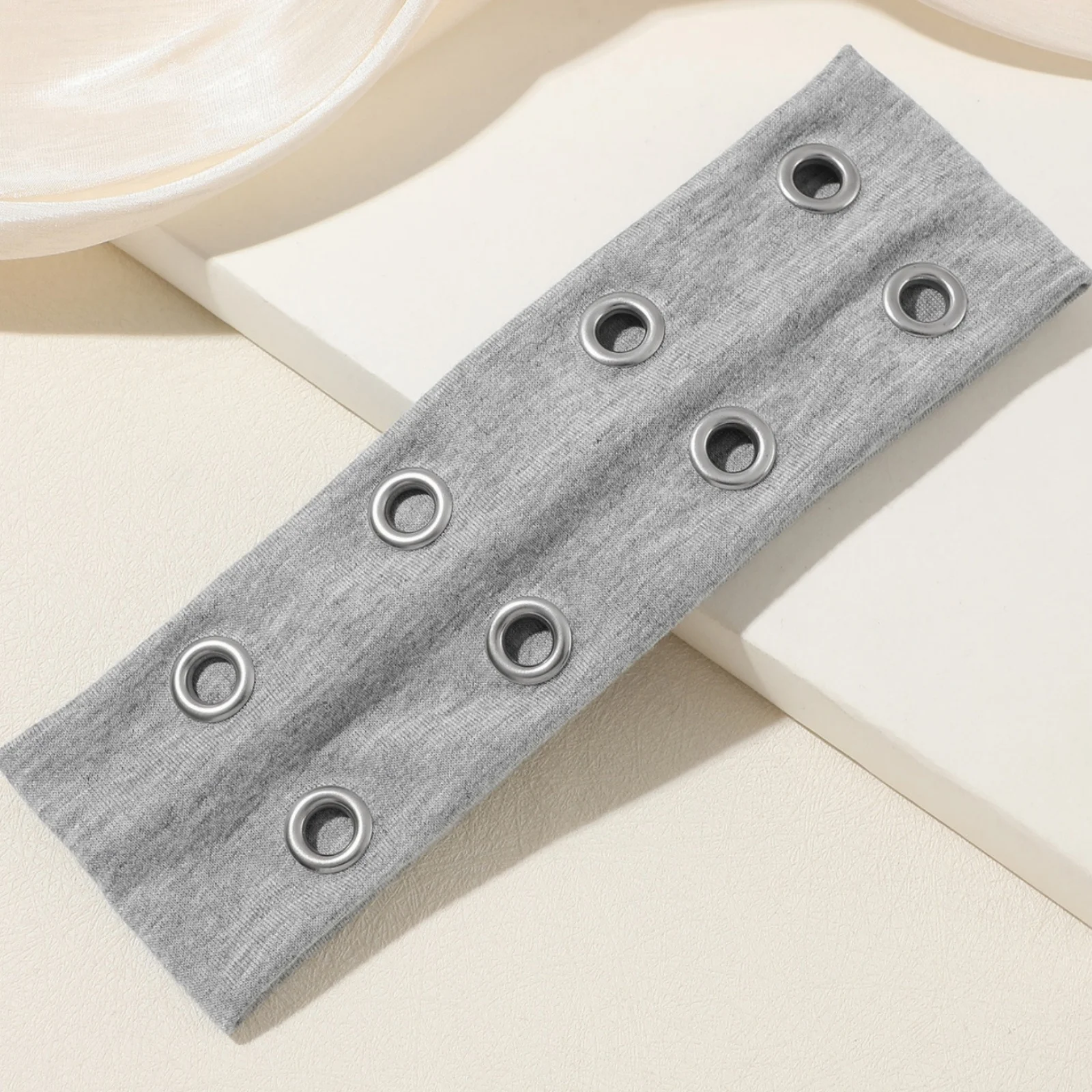 1PC Punk-Style Metal Hollow-Out Wide Headband, Suitable for Y2K Sweet Girl Styling, Daily Casual Wear and Outdoor Accessorizing,