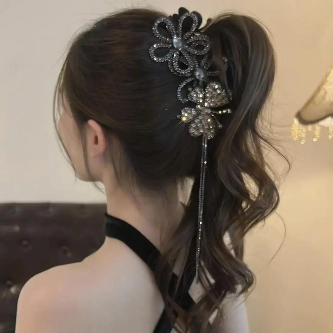 Korean Style Casual Hair Claws Headwear Ladies New Hair Accessories Women Super Sparkling Flower Butterfly Tassel Hair Clips