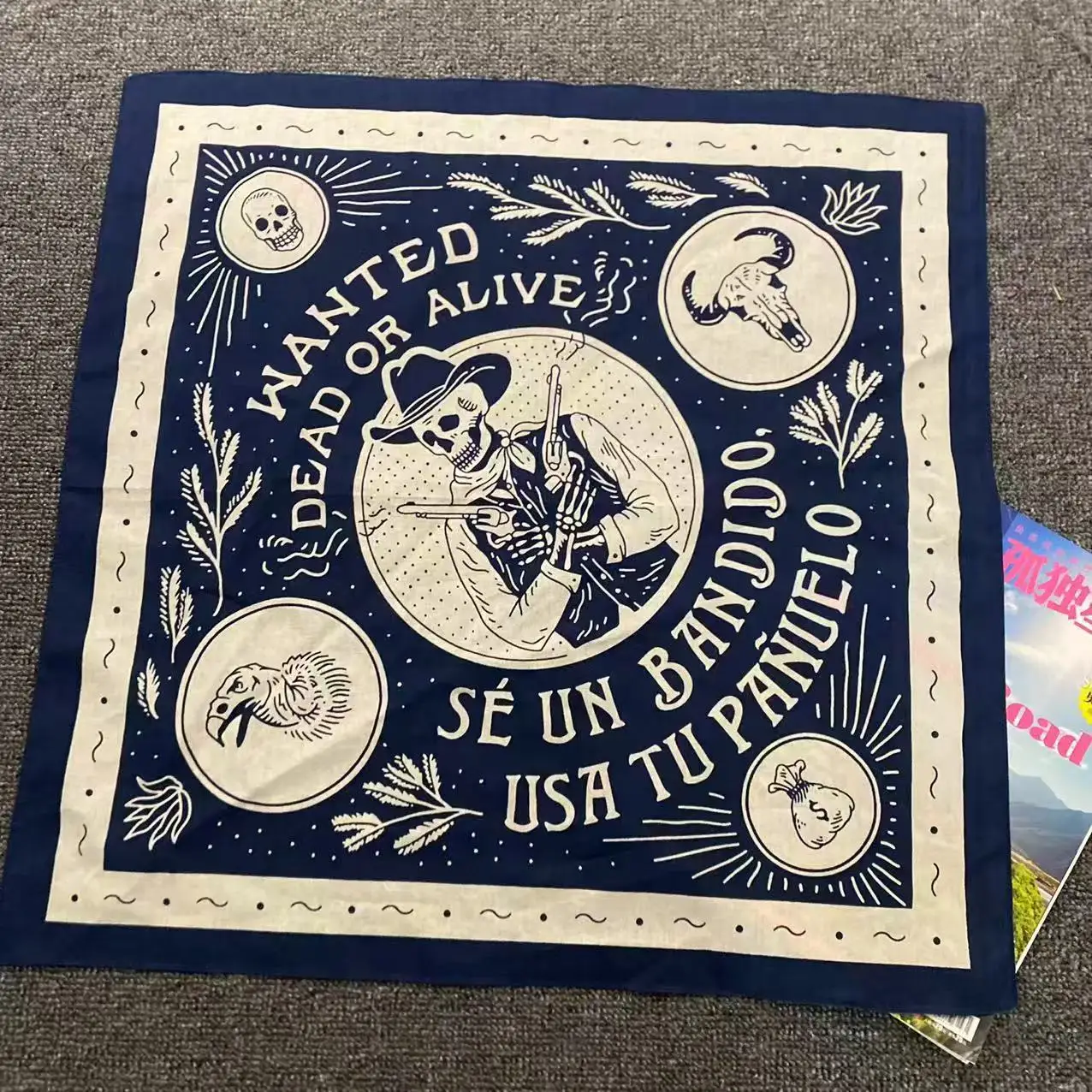 Retro skull print square scarf trendy brand street scarf cotton hiphop street dance motorcycle headscarf sunshade scarf face sca