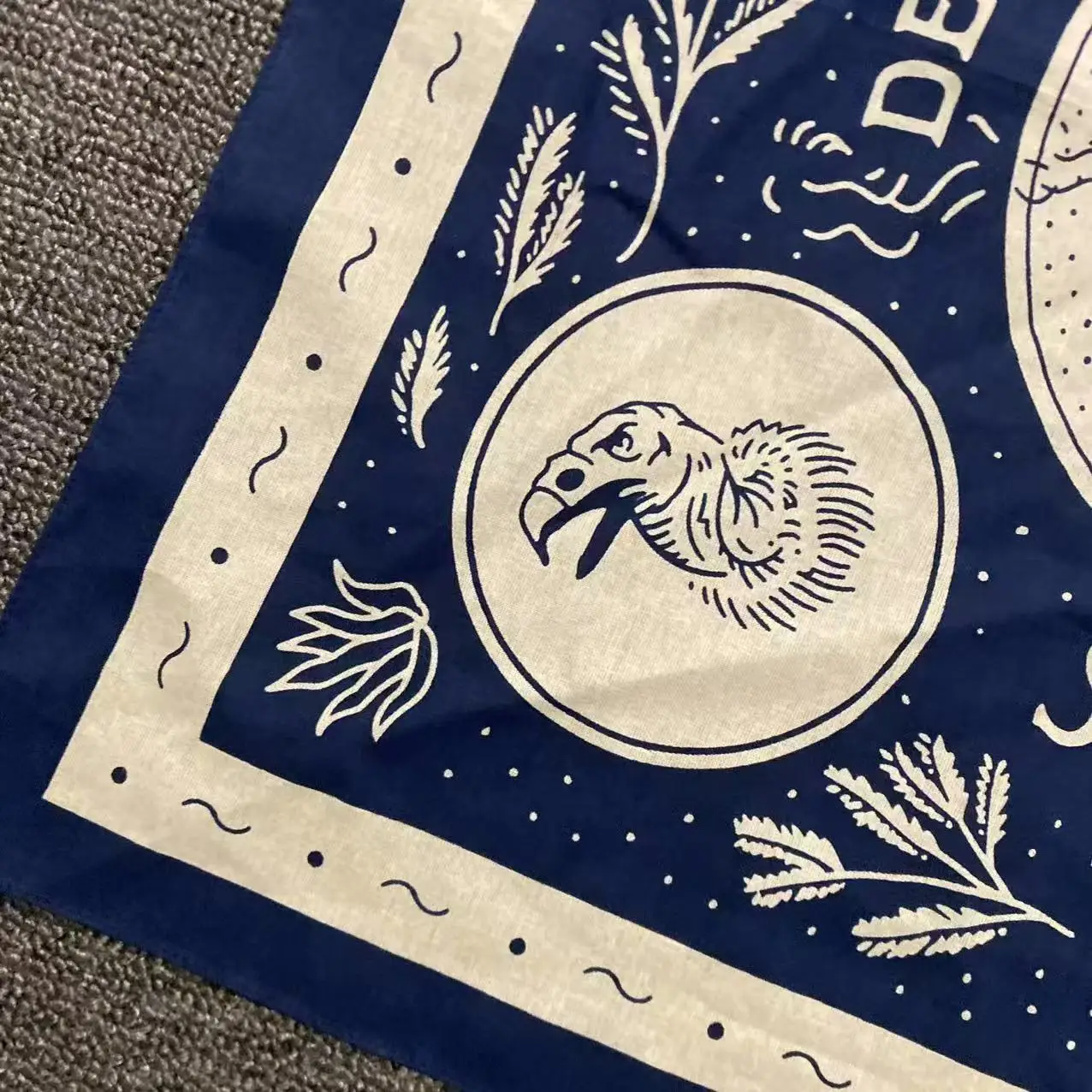 Retro skull print square scarf trendy brand street scarf cotton hiphop street dance motorcycle headscarf sunshade scarf face sca