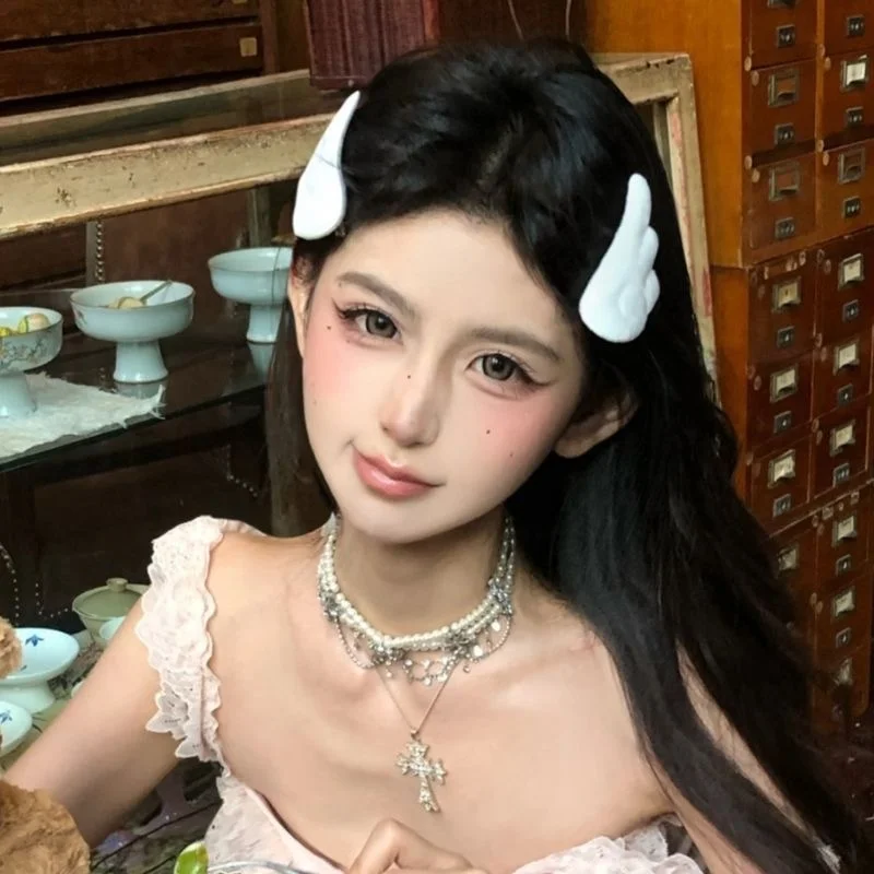 Fairy Angel Wing Hair Clip Y2K White Hairpin for Girls Women Cute Cosplay Hair Clips for Women Barrette Party Hair Accessorie