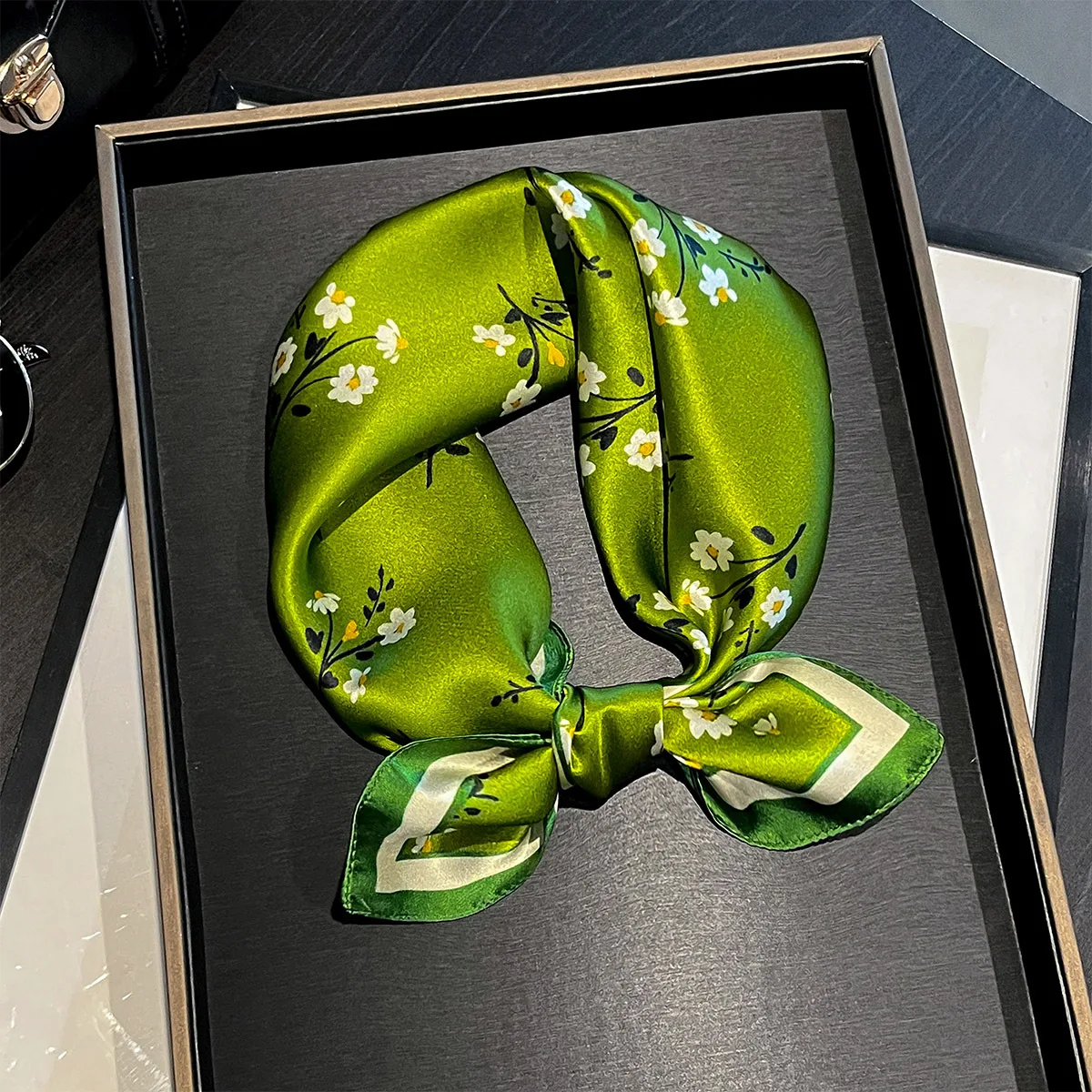 Luxury 100% Real Silk Scarf Women Spring Floral Bandana Shawl Lady Mulberry Silk Neckerchief Handkerchief Female Wrap 53cm