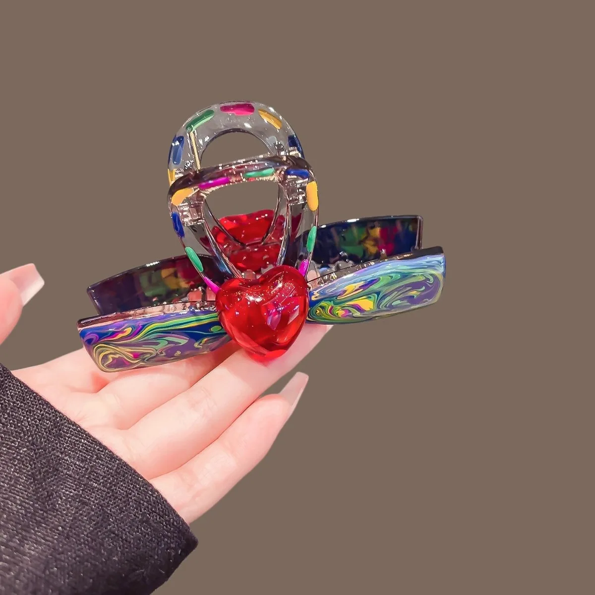Gradient Graffiti Red Heart Hair Clip, Women's 2025 New Premium Semi-Updo Shark Clip for Fine Hair