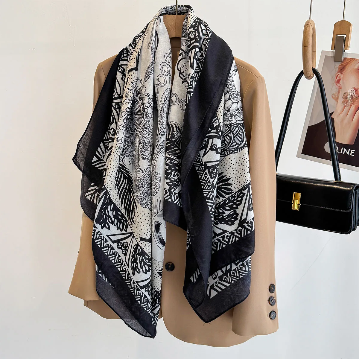 130*130cm Beach Wraps Large Shawl Women Summer Chain Printed Square Scarf Luxury Scarves Bandanas Elegant Hijab