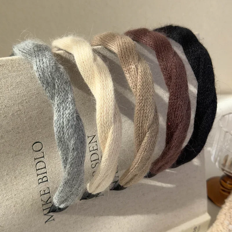 Autumn SPRING Retro Knitted Weave Twist Headbands Plush With Teeth Non-slip Solid Hairband Womans Girl Fashion Elegant Hair Hoop