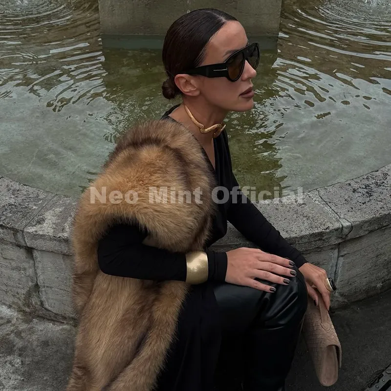 Neo Mint 2025 Brand Fashion Faux Fur Scarf for Woman Autumn Winter Fluffy Striped Eco Fox Fur Neckerchief Luxury Shawl Scarves