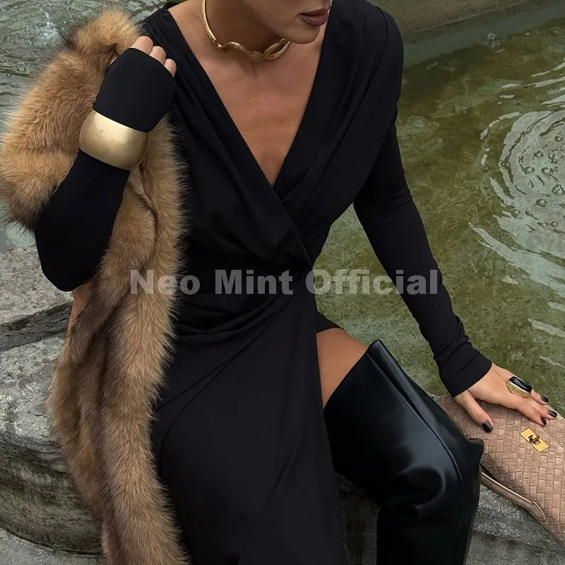 Neo Mint 2025 Brand Fashion Faux Fur Scarf for Woman Autumn Winter Fluffy Striped Eco Fox Fur Neckerchief Luxury Shawl Scarves