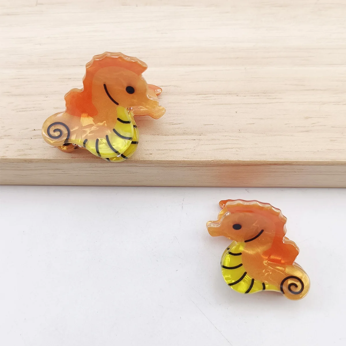 Small Delicate Cute Lovely Acetate Hair Clips Cartoon Whale Seahorse Crab Starfish Hairpins Side Bangs Women Hair Accessories
