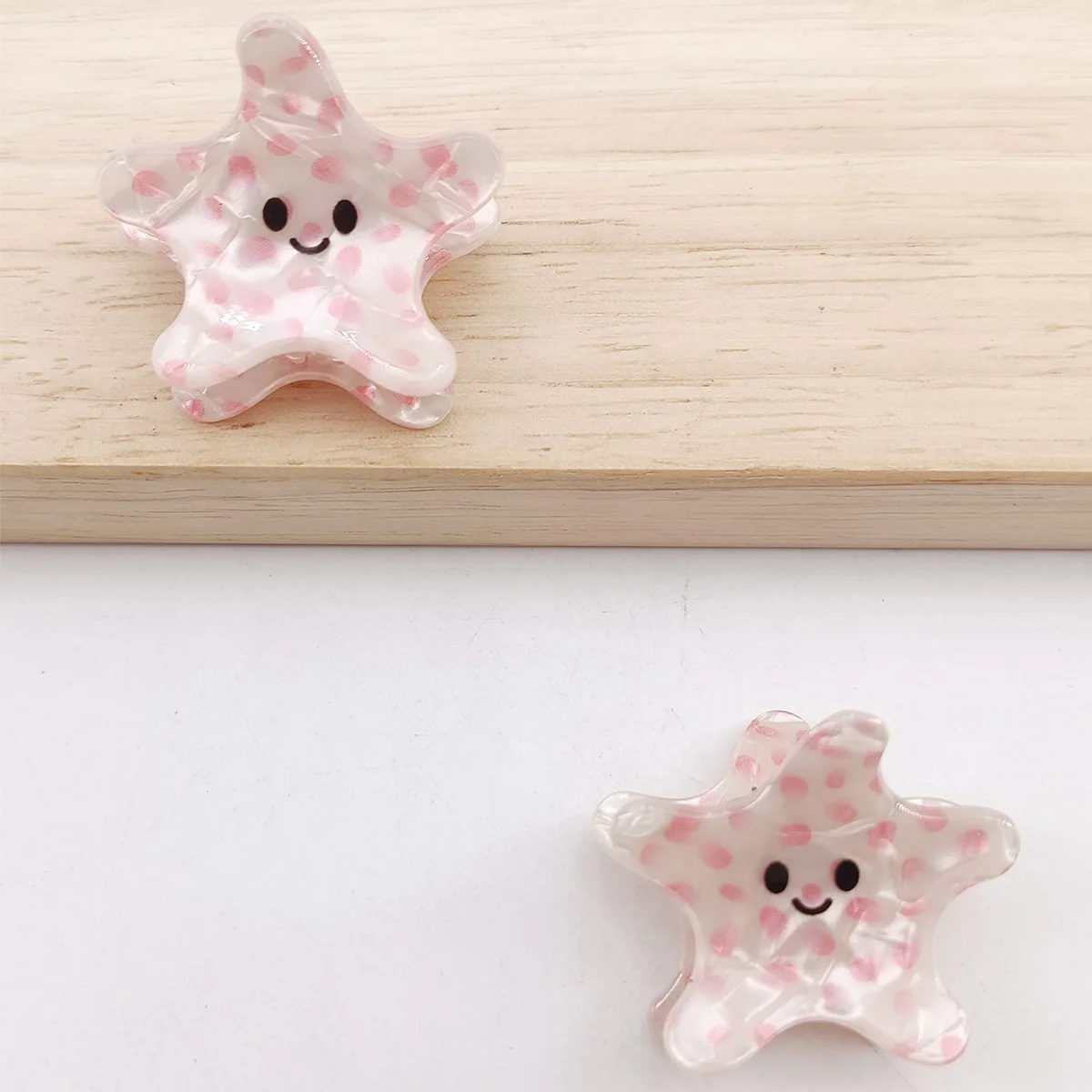 Small Delicate Cute Lovely Acetate Hair Clips Cartoon Whale Seahorse Crab Starfish Hairpins Side Bangs Women Hair Accessories