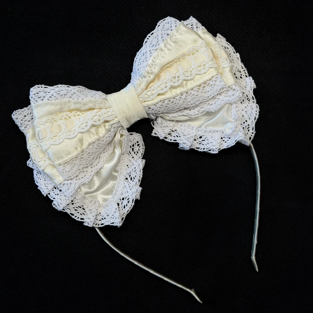 White Bow Lace Headband Sweet and Cute French Retro Headband Lolita Style Photo Prop Hair Accessory Suitable for Women and Girls