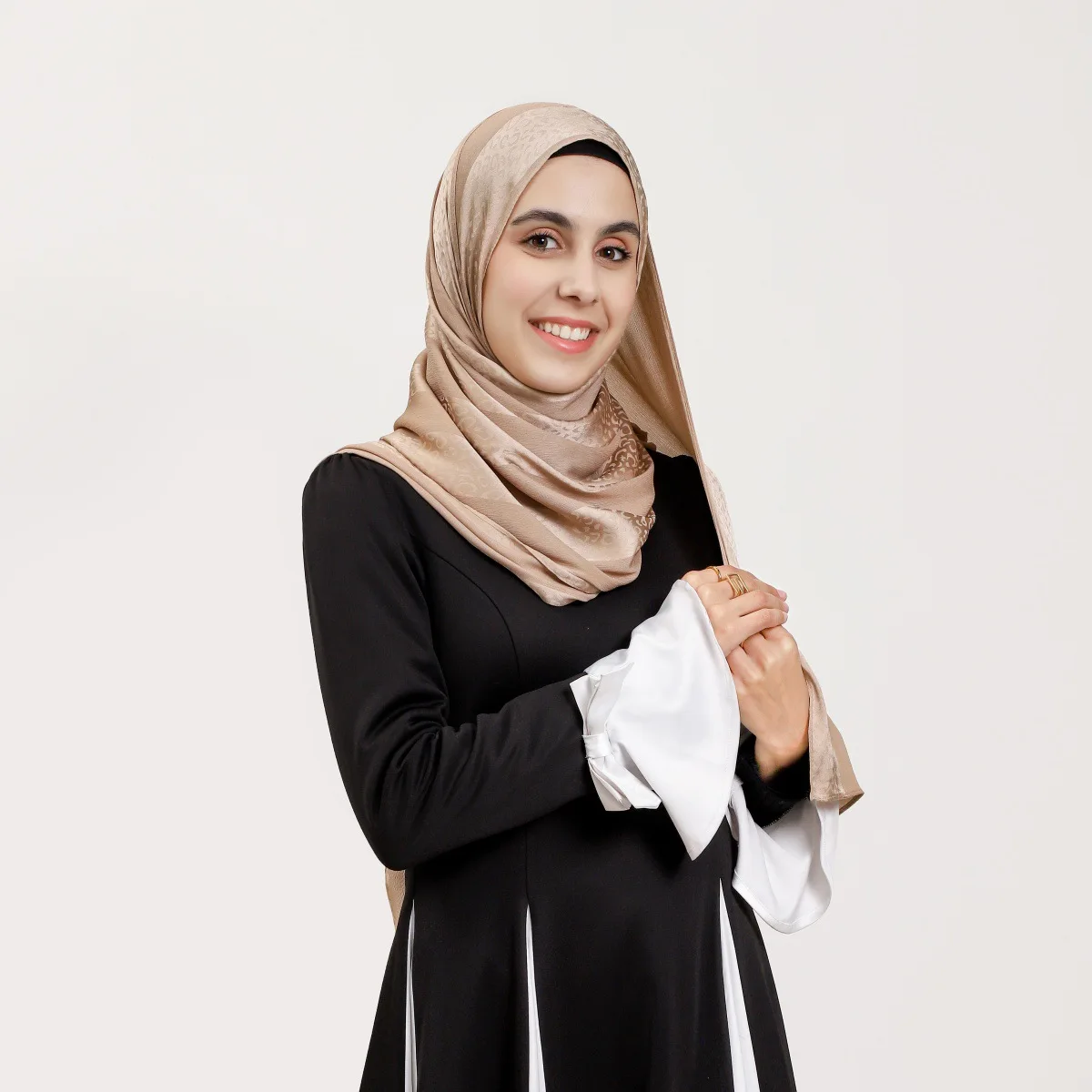 Elegant Muslim Hijab Women Bohemian Soft Satin Islam Ramadan Hijabs Foulard Femme Shawl Wrap Scarf Headscarf Bufanda Headband