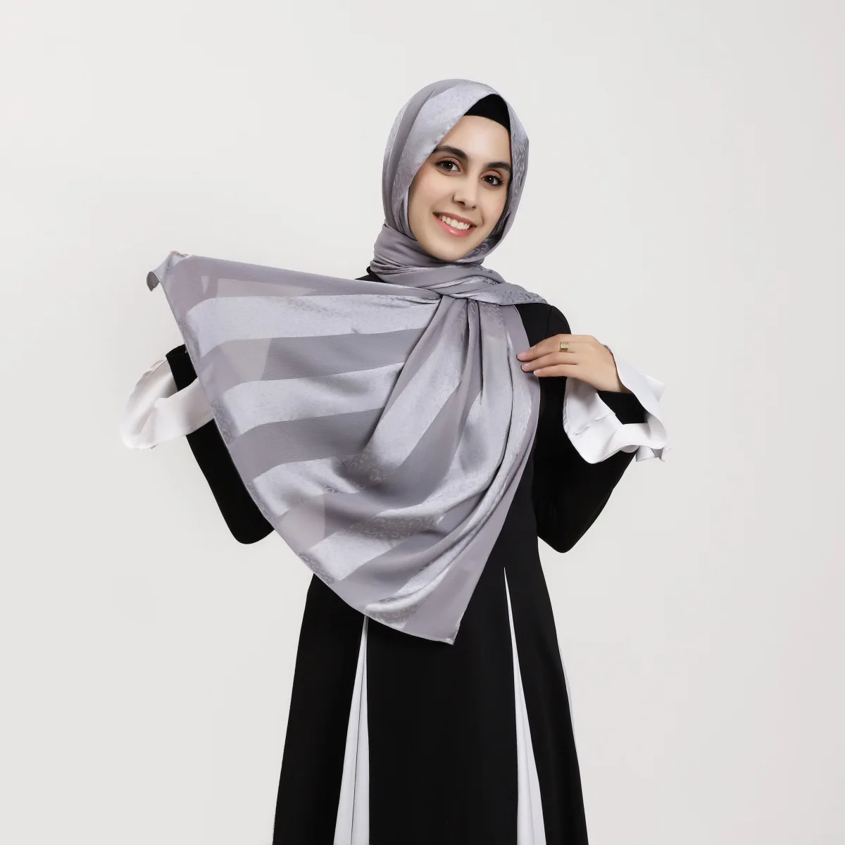 Elegant Muslim Hijab Women Bohemian Soft Satin Islam Ramadan Hijabs Foulard Femme Shawl Wrap Scarf Headscarf Bufanda Headband