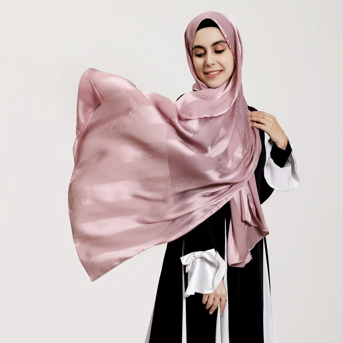 Elegant Muslim Hijab Women Bohemian Soft Satin Islam Ramadan Hijabs Foulard Femme Shawl Wrap Scarf Headscarf Bufanda Headband