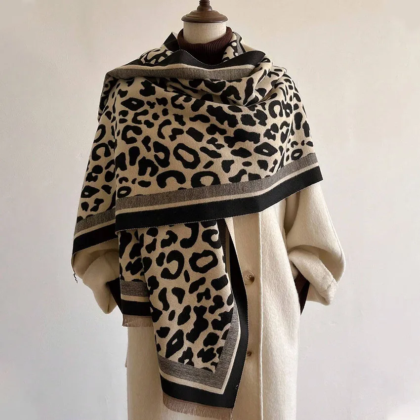 1pc Women's double-sided leopard jacquard imitation cashmere scarf Fashionable color matching leopard warm shawl scarf with tass