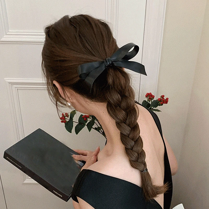 Women's Black Hair Clip French Temperament PU Leather Bow Duckbill Clip Sweet Hair Accessories