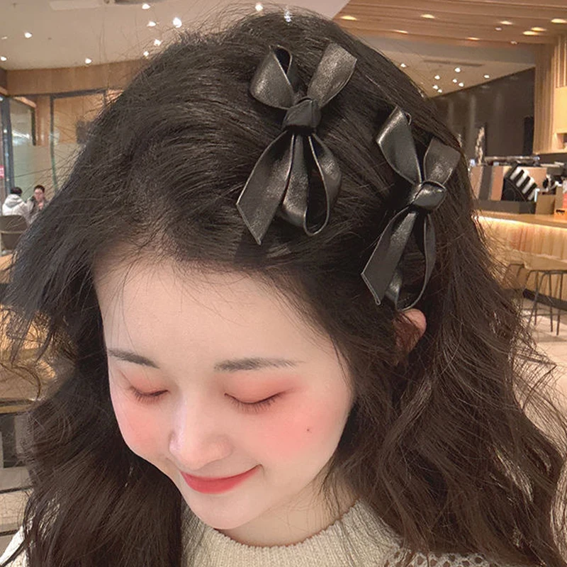 Women's Black Hair Clip French Temperament PU Leather Bow Duckbill Clip Sweet Hair Accessories