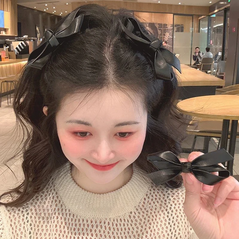 Women's Black Hair Clip French Temperament PU Leather Bow Duckbill Clip Sweet Hair Accessories
