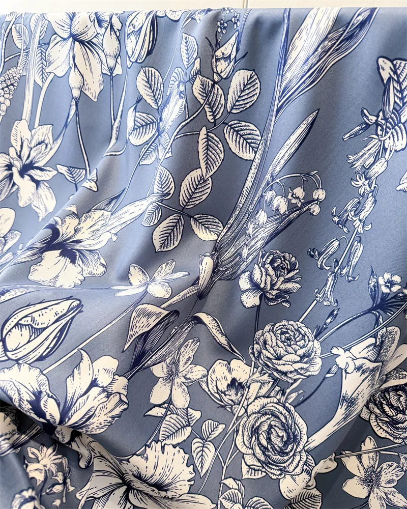 90*90cm Luxury Square Silk Scarf For Women Fashion Print Shawl Warps Elegant Neckerchief Bandanas Hijab Soft Stain Ladies Scarf