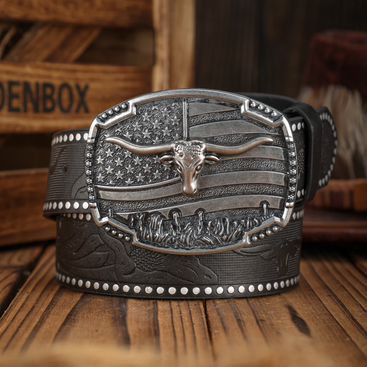 A PU Belt Suitable for Both Men and Women, Combining the Style of Western Denim and Retro, Is Perfect for Daily Casual Outings