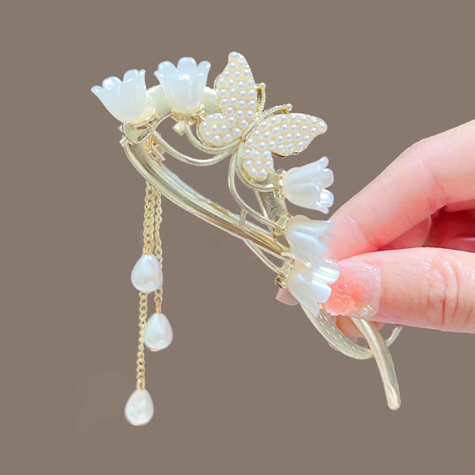 Duckbill Hair Clip Exquisite Butterfly Back Lightweight Durable Styling Accessory for Travel Dates Daily Wear Women