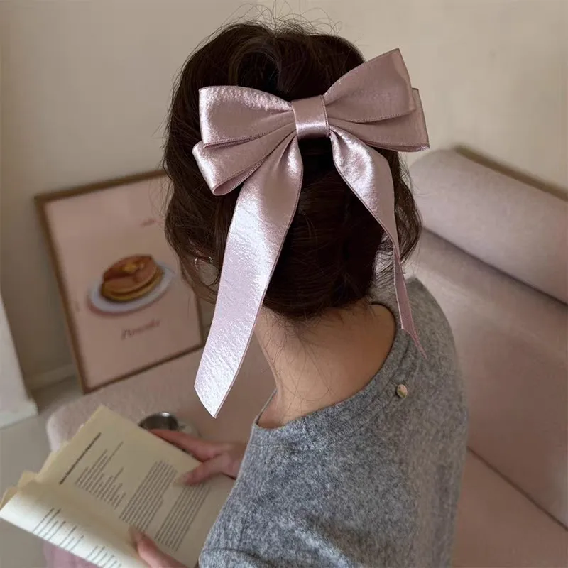 Korean Style Silver Satin Bow Hair Clip for Women, Elegant Long Ribbon Alligator Clip, Luxury Hair Accessories for Half Updo