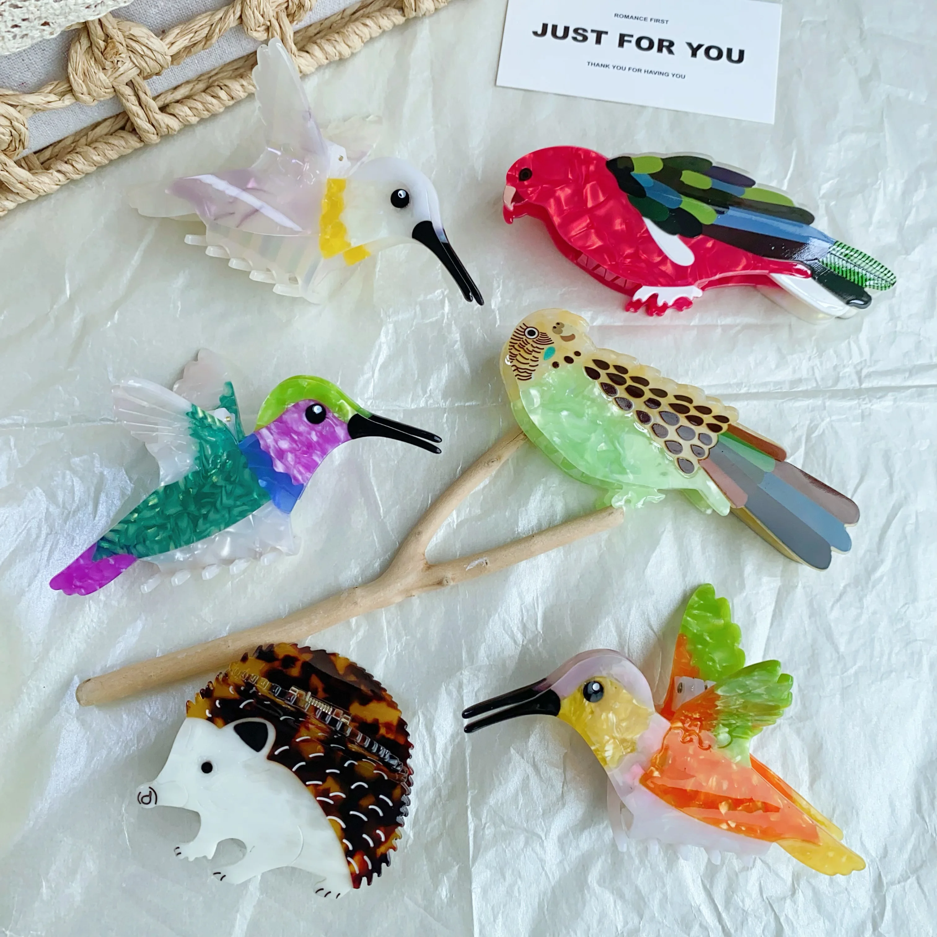 Novelty Bird & Hedgehog Acetate Hair Claw Clips, Whimsical Hummingbird Parrot Shark Clips for Women Girls