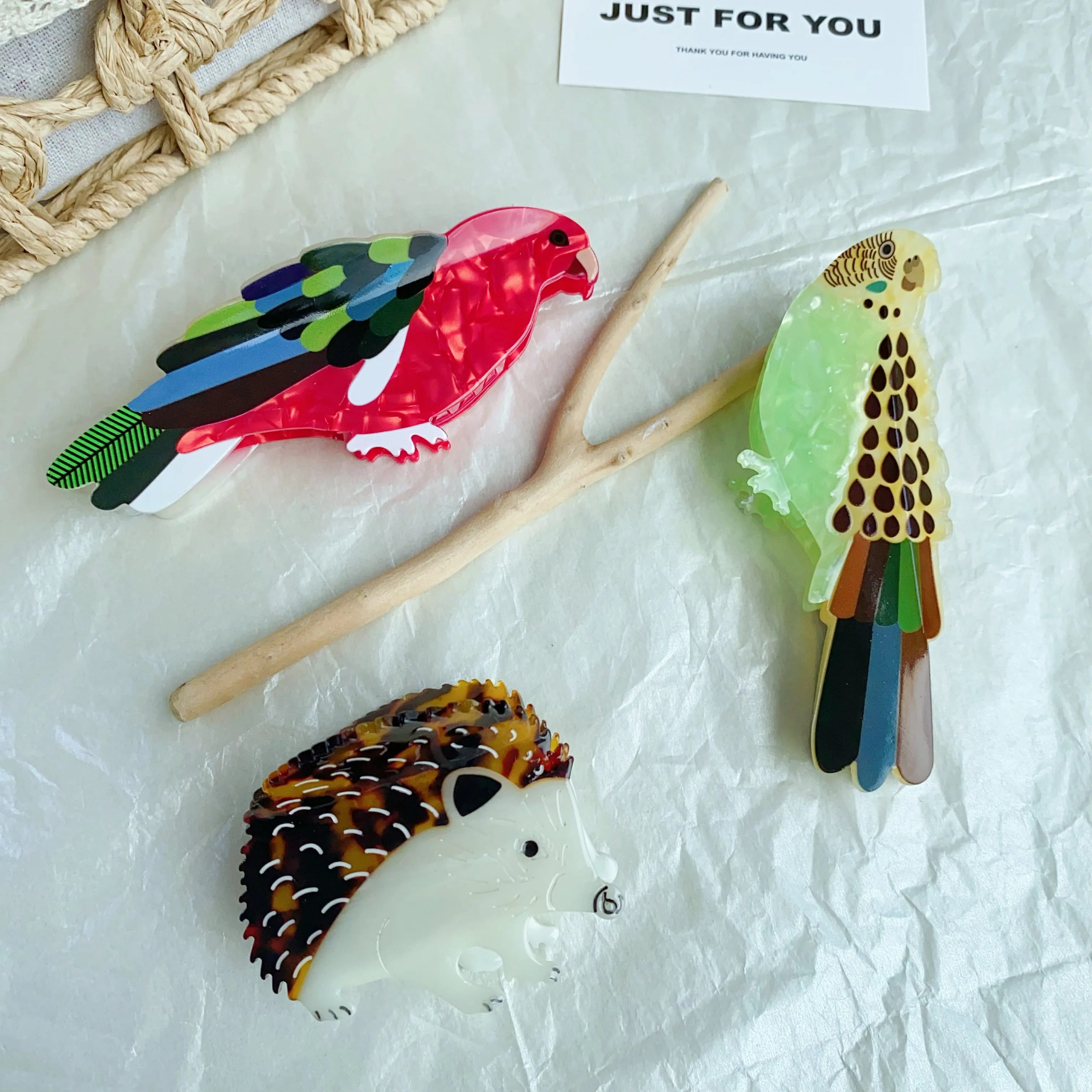 Novelty Bird & Hedgehog Acetate Hair Claw Clips, Whimsical Hummingbird Parrot Shark Clips for Women Girls