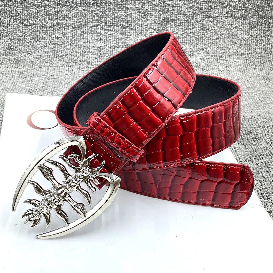 2026~Y2K Punk Style Women's Belt Bestseller -3.8cm Wide Luxury Rivet Belt, High Quality